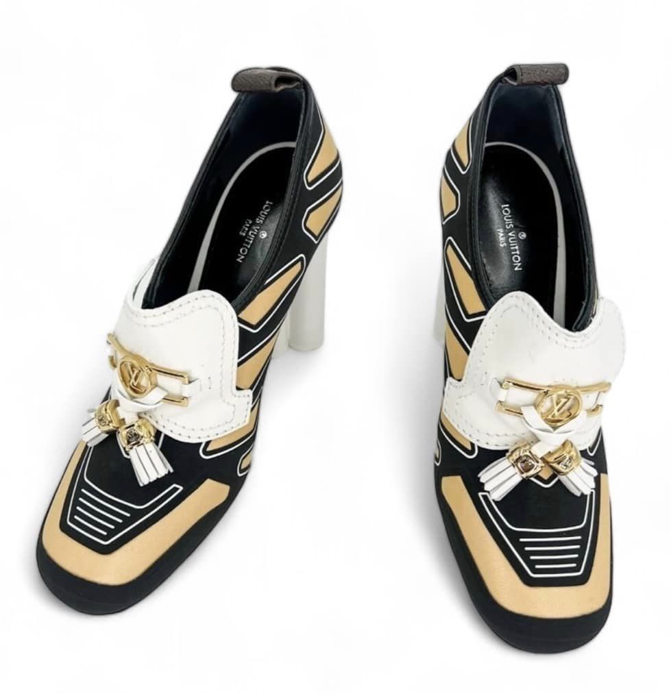 LOUIS VUITTON Spring/Summer 2020 Runway LV Logo Swift Heeled Loafers Size EU36