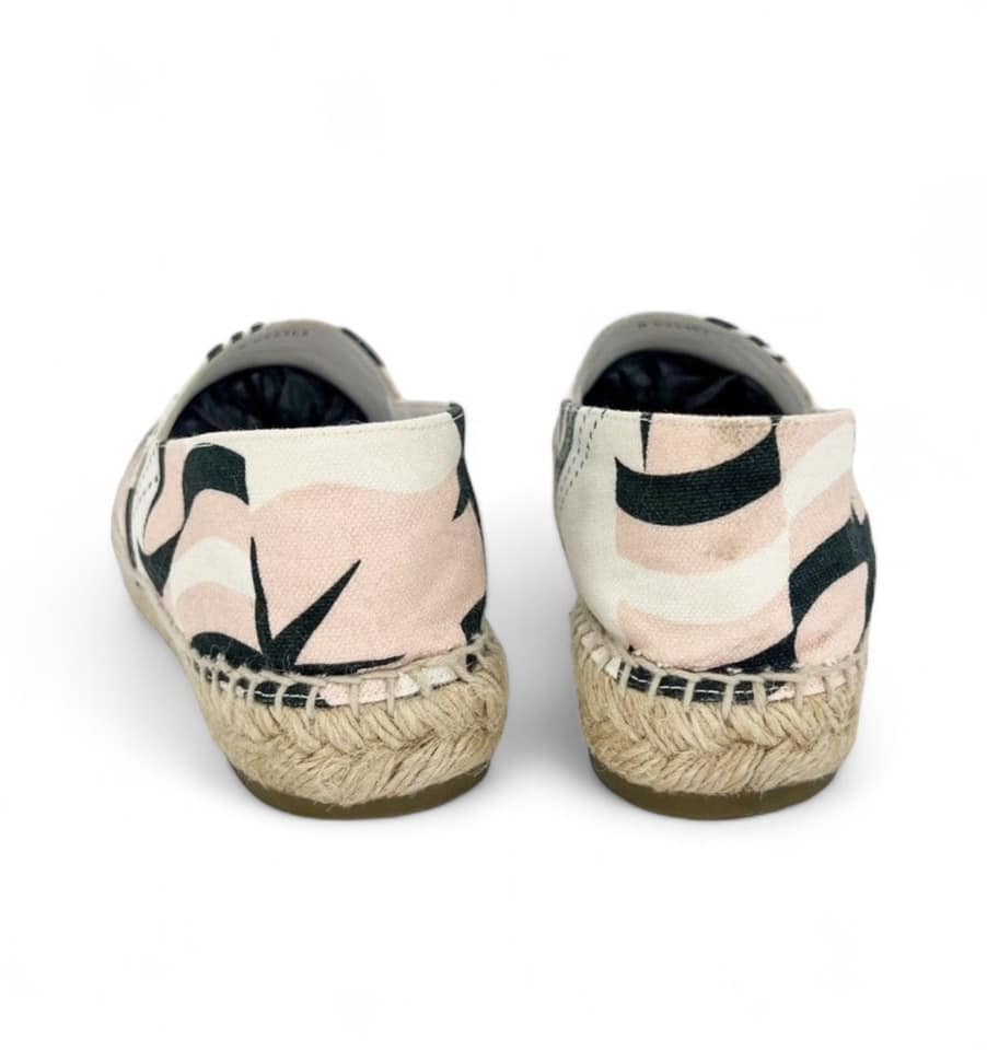 CHANEL La Pausa Ecru Star Print Canvas Cap Toe CC Logo Espadrilles Size EU36