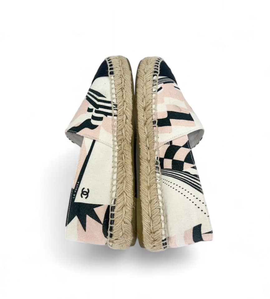 CHANEL La Pausa Ecru Star Print Canvas Cap Toe CC Logo Espadrilles Size EU36
