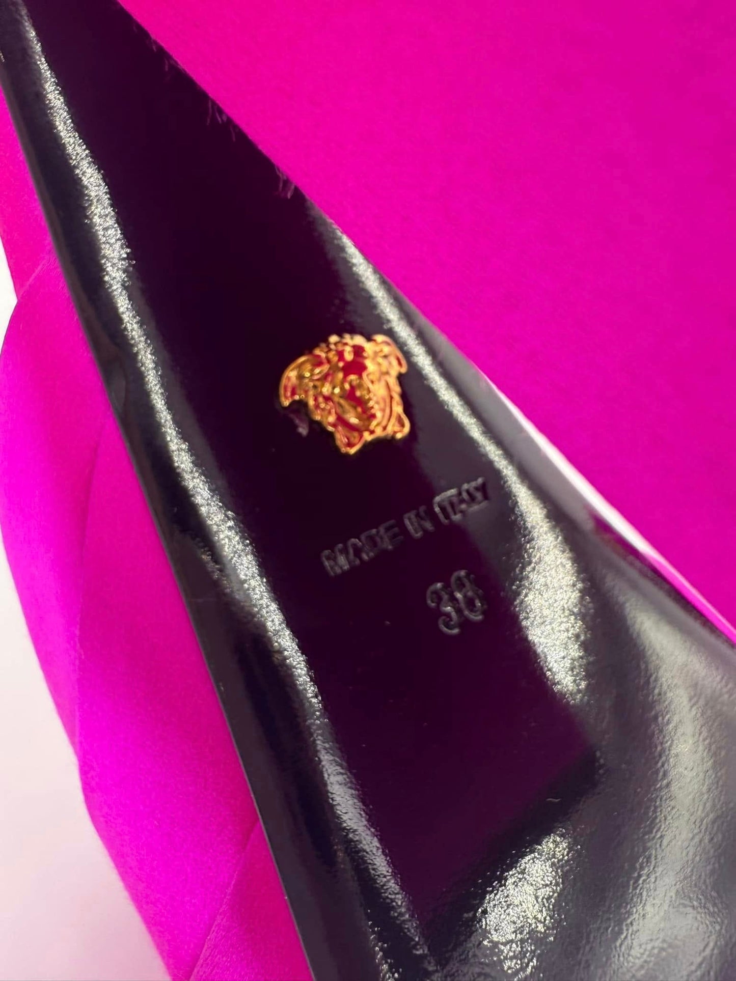 VERSACE "Beyonce" Aevitas Pink Crystal-Embellished Platform Block Heel Pumps EU38