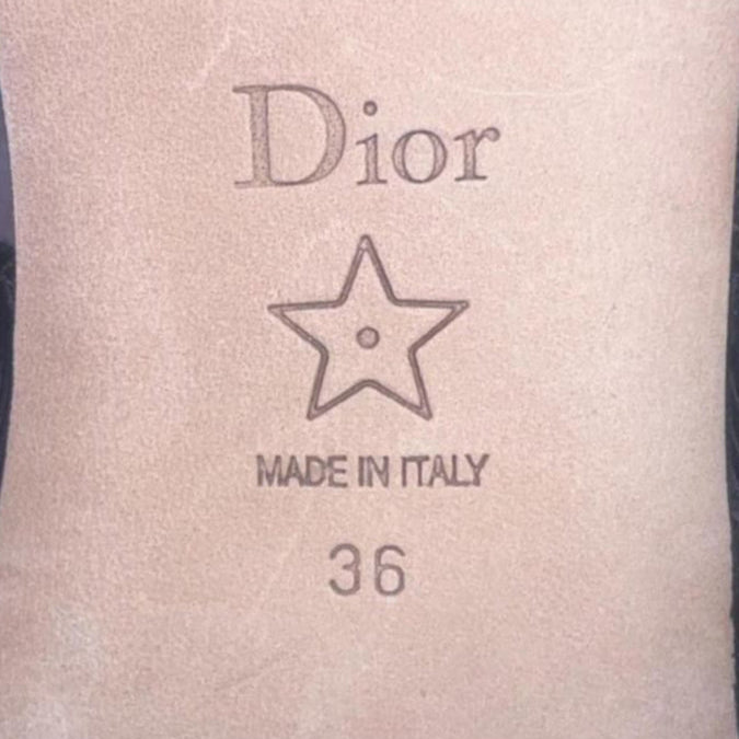 CHRISTIAN DIOR Spring 2019 Runway Black Strappy Flat Sandals IT36