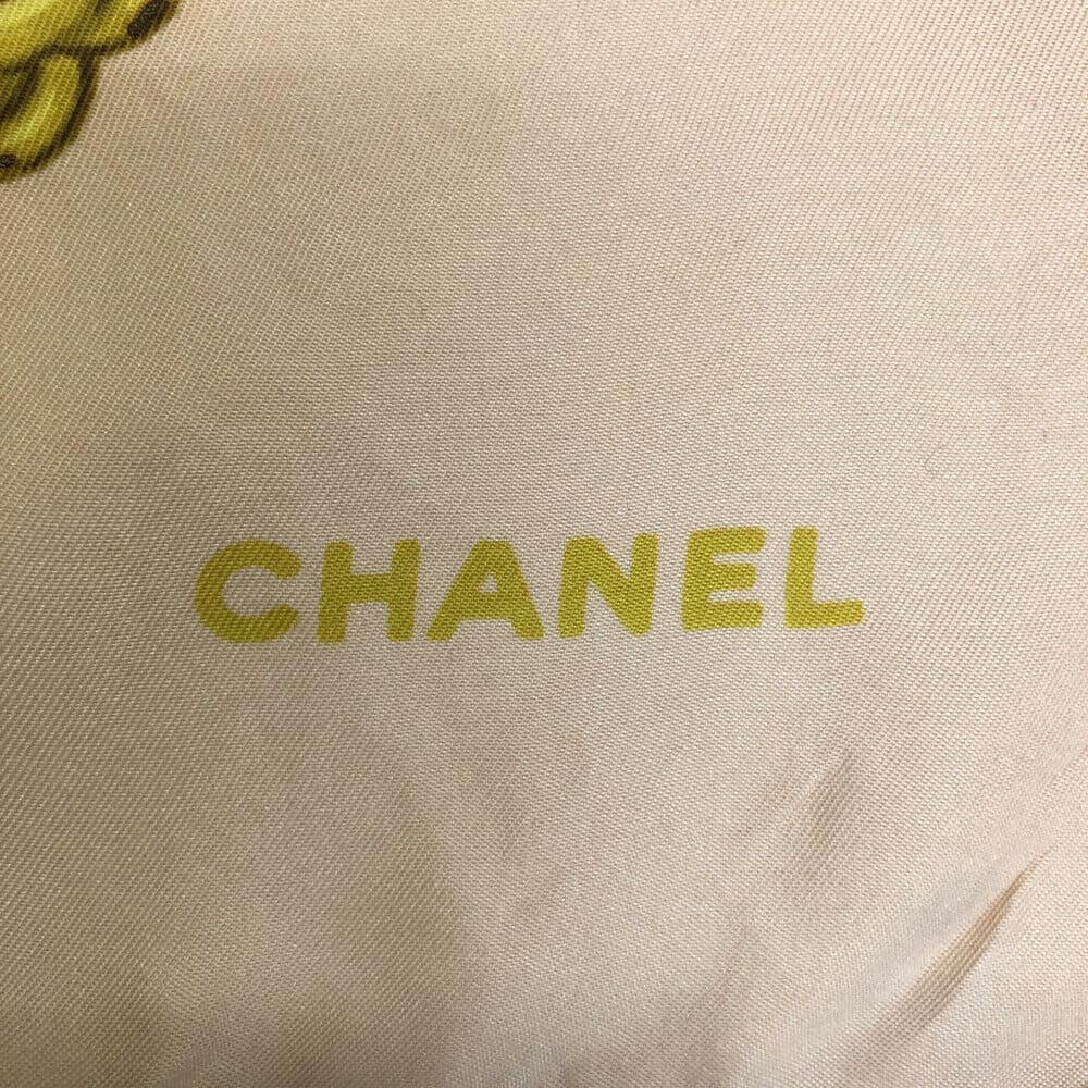 CHANEL CC Logo Pink 100% Silk Jewelry Print Scarf