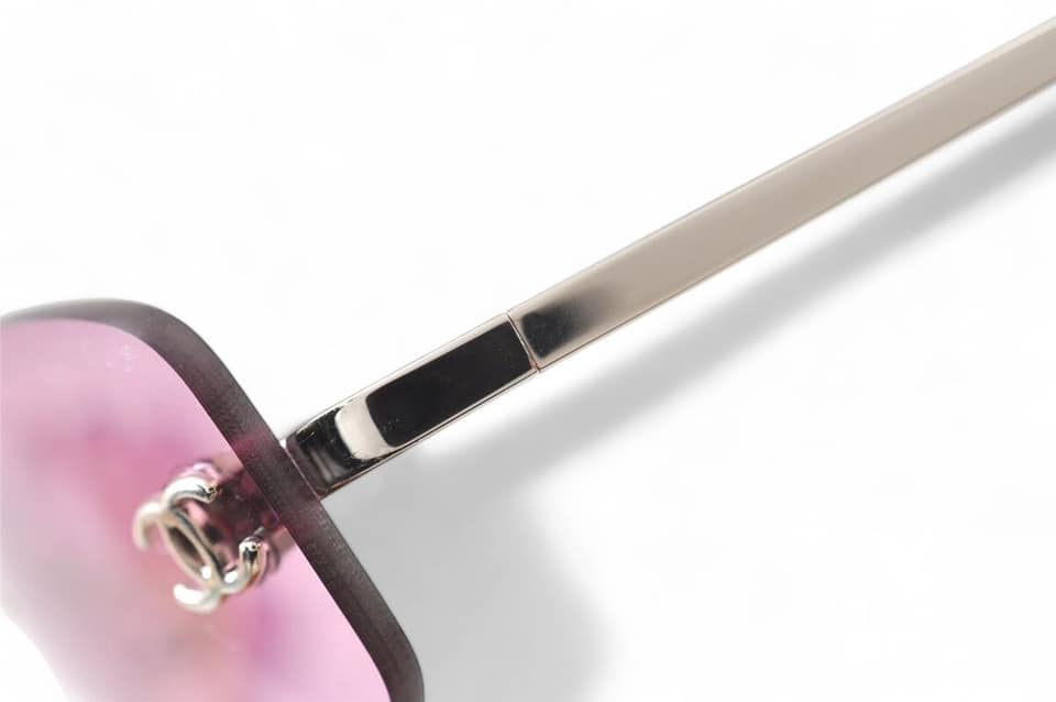CHANEL Vintage 2000's CC Logo Purple Rimless Sunglasses