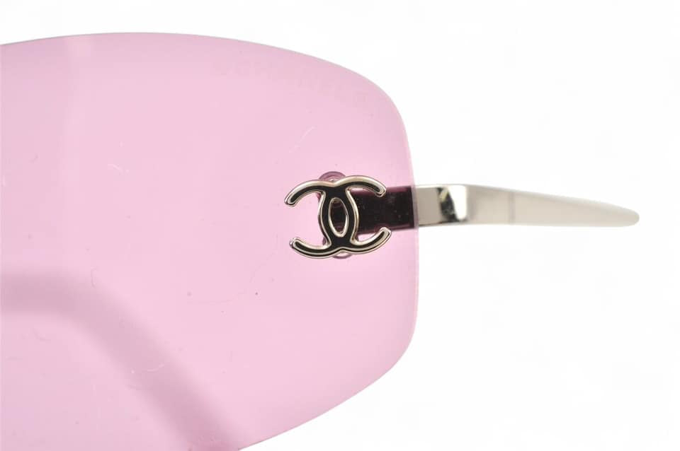 CHANEL Vintage 2000's CC Logo Purple Rimless Sunglasses