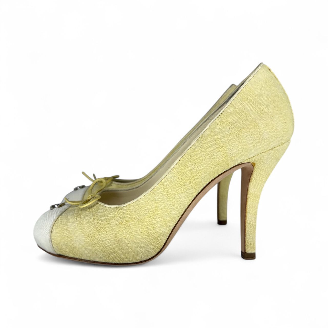 CHANEL Cream and Yellow Linen Cap Toe Pumps IT37