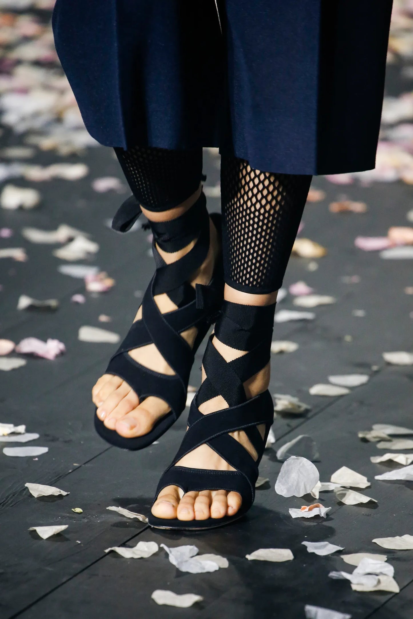 CHRISTIAN DIOR Spring 2019 Runway Black Strappy Flat Sandals IT36