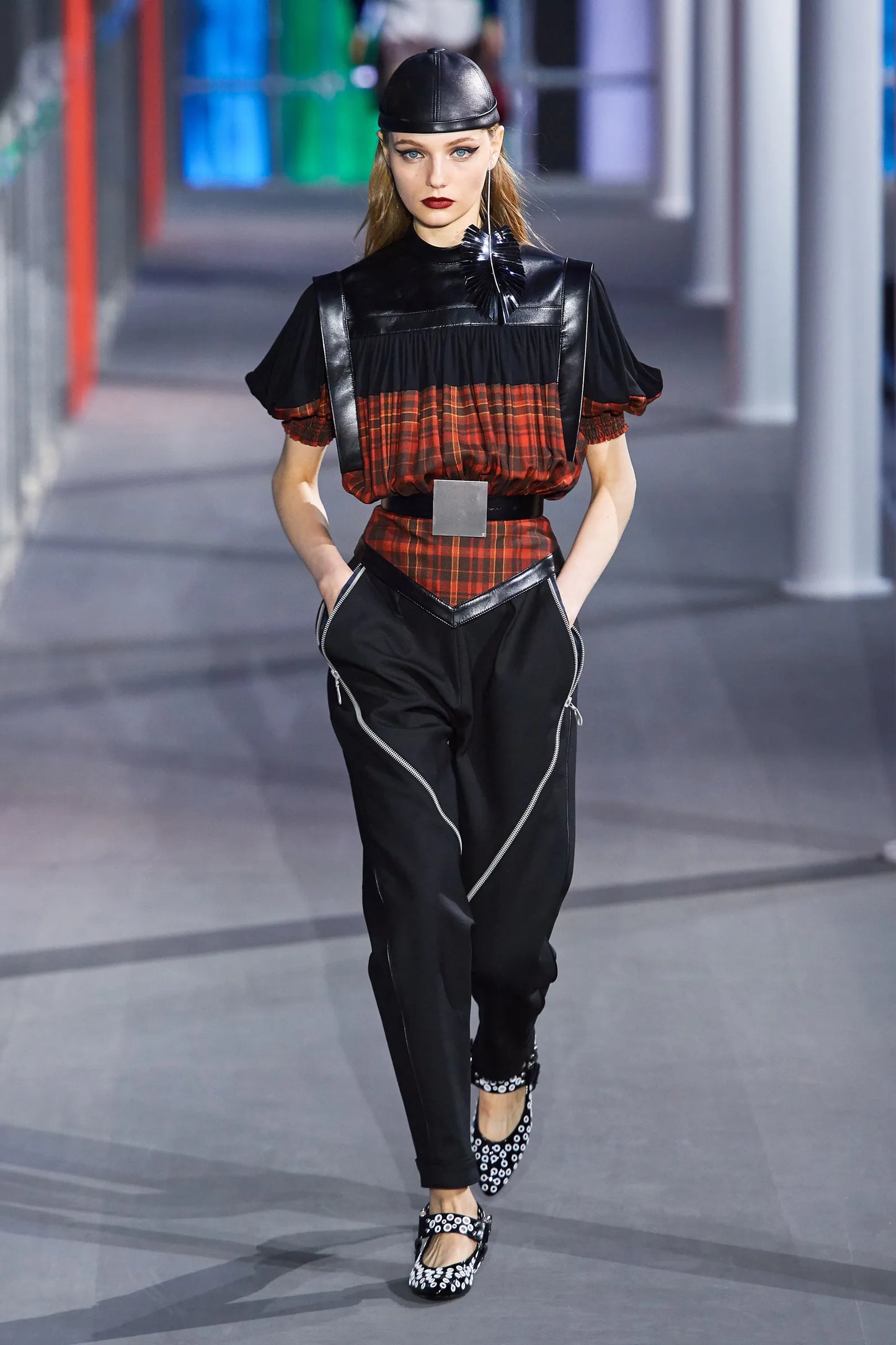 LOUIS VUITTON Fall 2019 Runway Rhapsody Black and White Eyelet Ballet Flats IT38