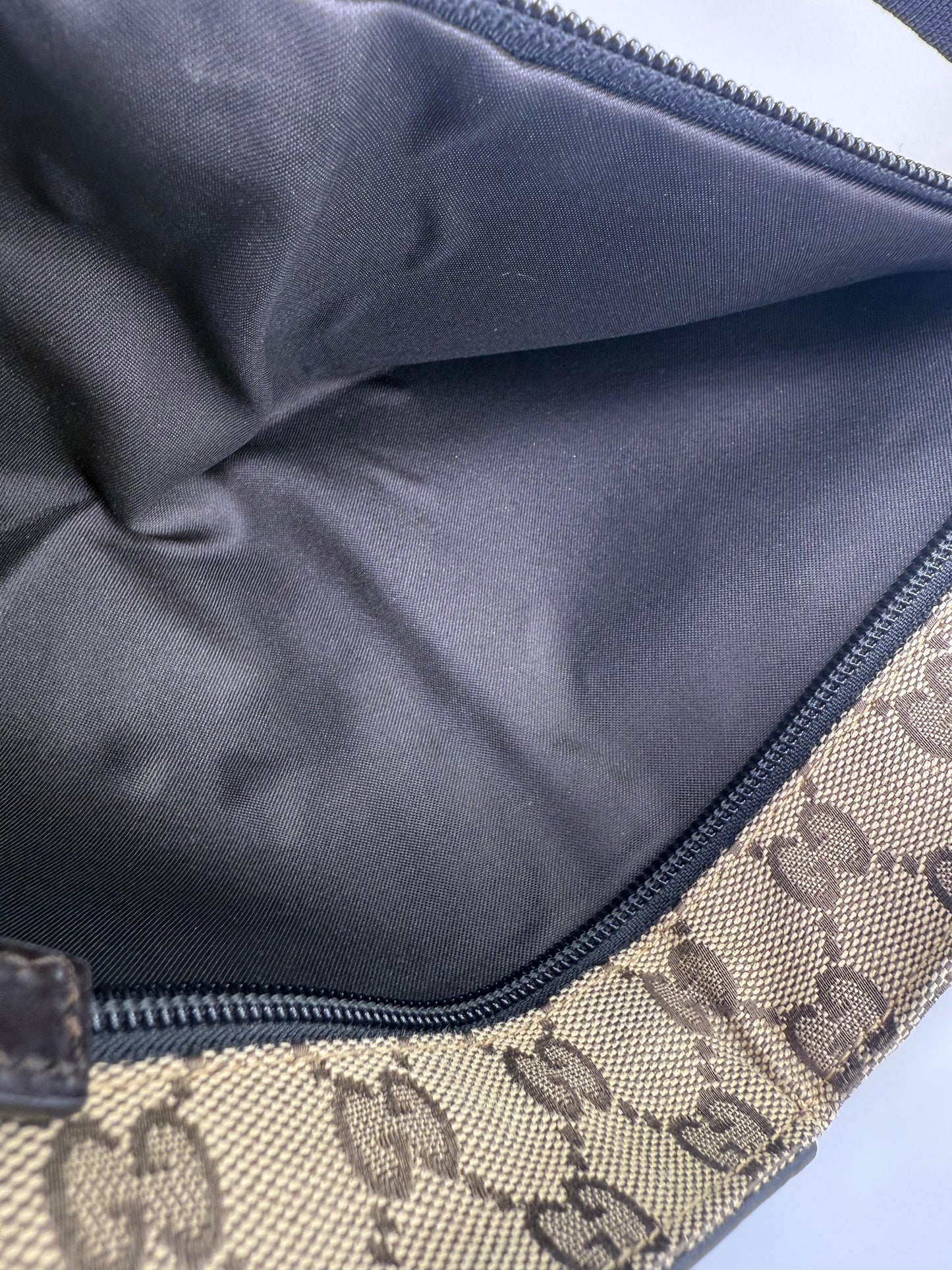 GUCCI Unisex GG Web Logo Belt Bag