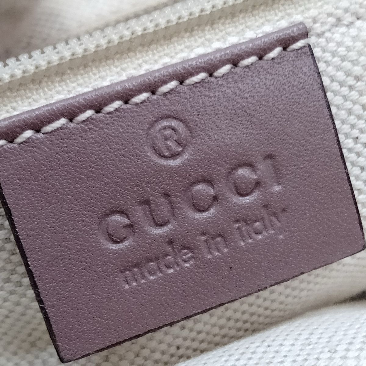 GUCCI GG Logo Sukey Tote Bag