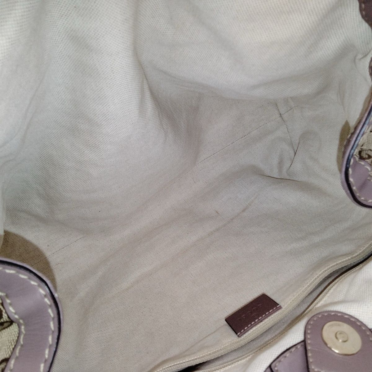 GUCCI GG Logo Sukey Tote Bag