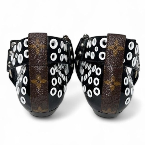 LOUIS VUITTON Fall 2019 Runway Rhapsody Black and White Eyelet Ballet Flats IT38