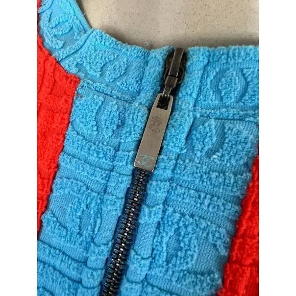 Rihanna Rare Vintage CHANEL CC Logo Cropped Long Sleeve Sweater Jacket Size M