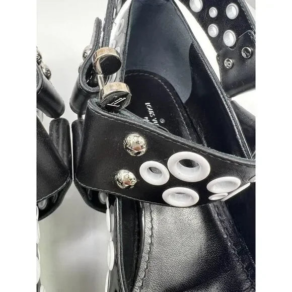 LOUIS VUITTON Fall 2019 Runway Rhapsody Black and White Eyelet Ballet Flats IT38