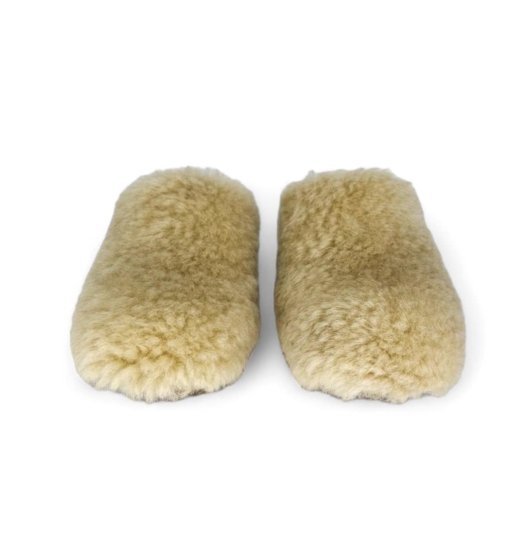CHANEL 2022 Beige SHEARLING LAMBSKIN CC Logo Fuzzy Low Heel Clogs Size EU38