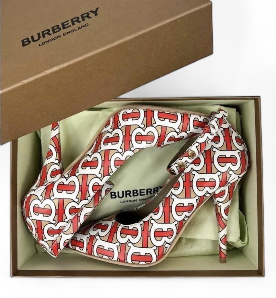 BURBERRY Runway Red & Beige TB Monogram Logomania Ankle Strap Pumps Size IT39.5