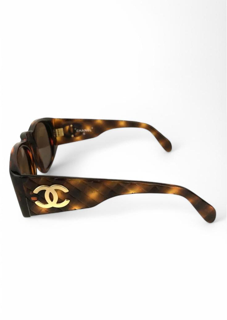 CHANEL CC Tortoise Shell Sunglasses