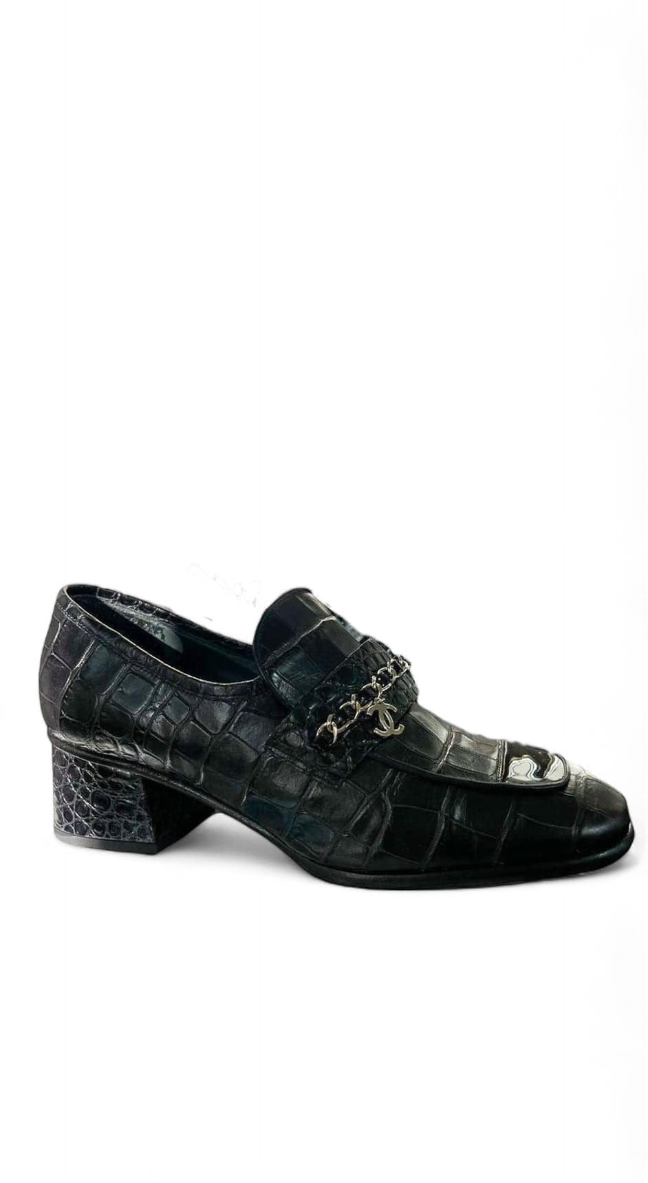CHANEL CC Logo Black Croc Embossed Calfskin Leather Loafers IT36.5