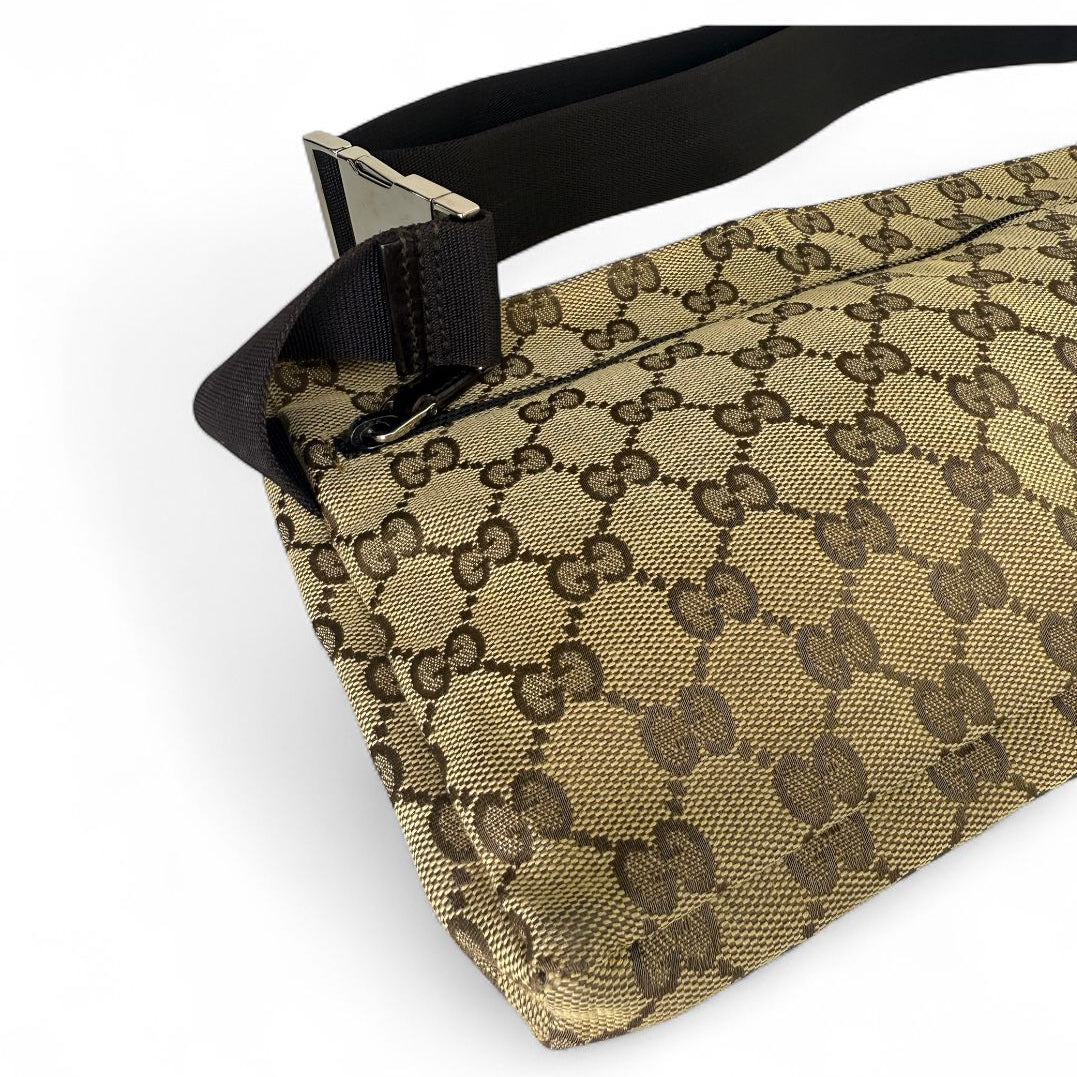 GUCCI Unisex GG Web Logo Belt Bag
