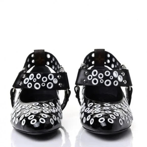 LOUIS VUITTON Fall 2019 Runway Rhapsody Black and White Eyelet Ballet Flats IT38